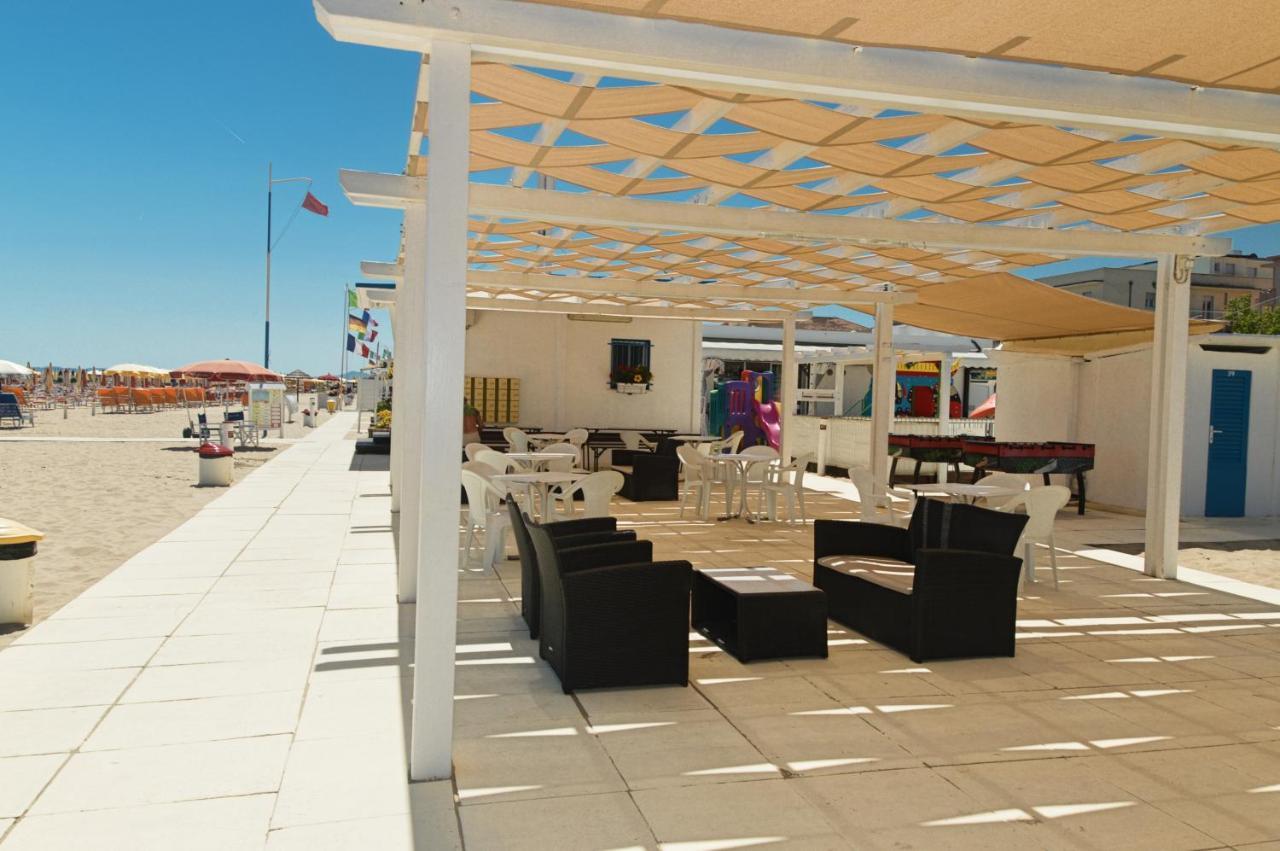 Hotel Karin Marebello Zewnętrze zdjęcie